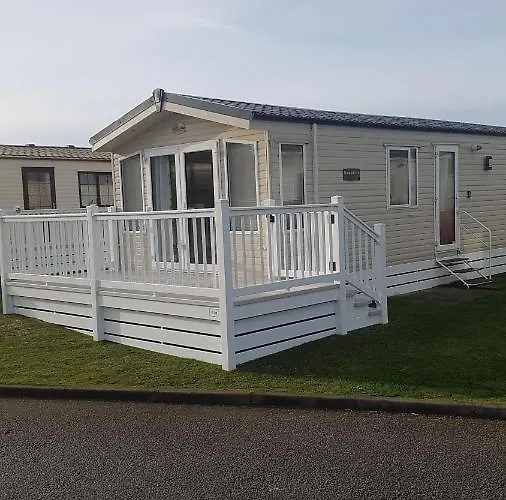 Rick\'S Retreat Static Caravan Near The Beach With Free Wifi
