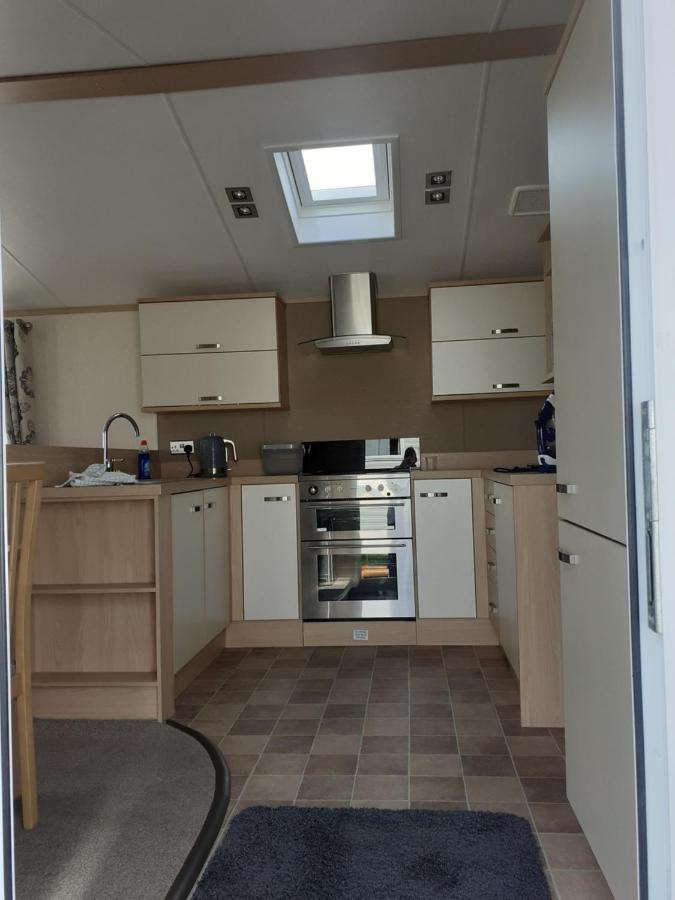 Rick's Retreat Static Caravan Near The With Free Wifi * Lossiemouth